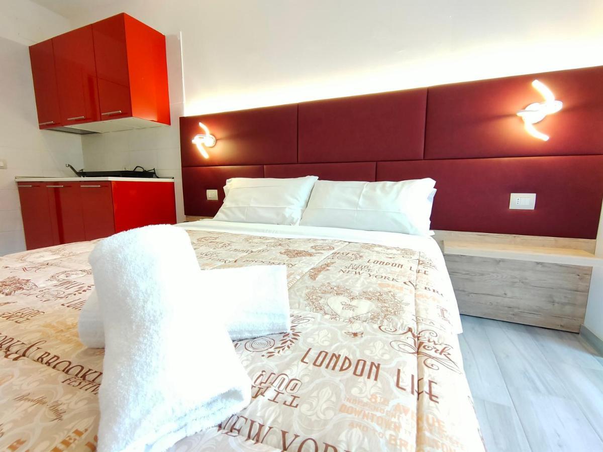 Residence Cristine Riva del Garda Exterior foto