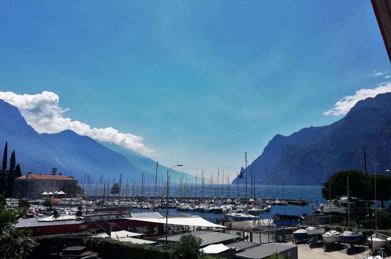 Residence Cristine Riva del Garda Exterior foto